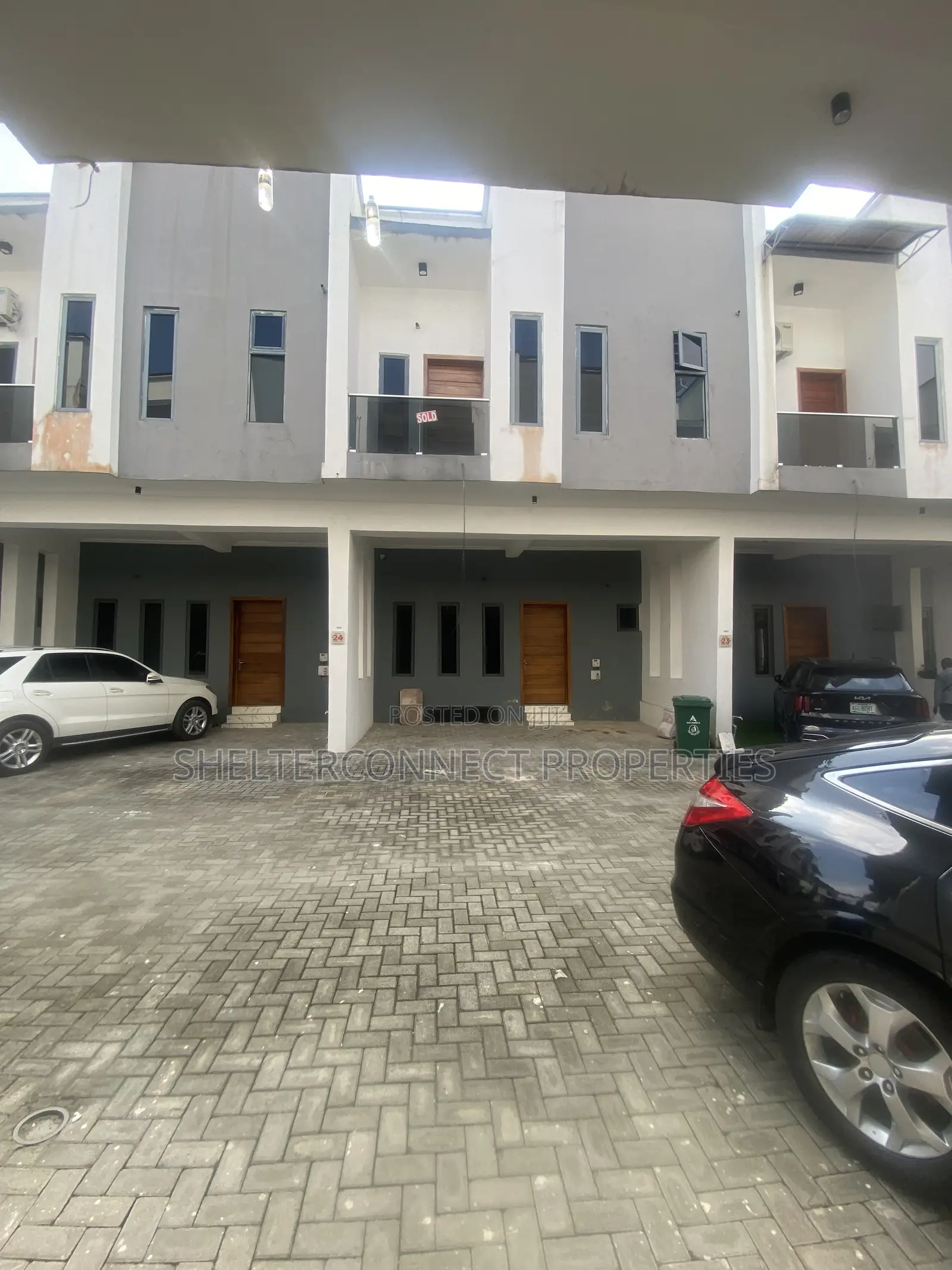 4bdrm Duplex in Ikota Gra Lekki for rent in Ikota