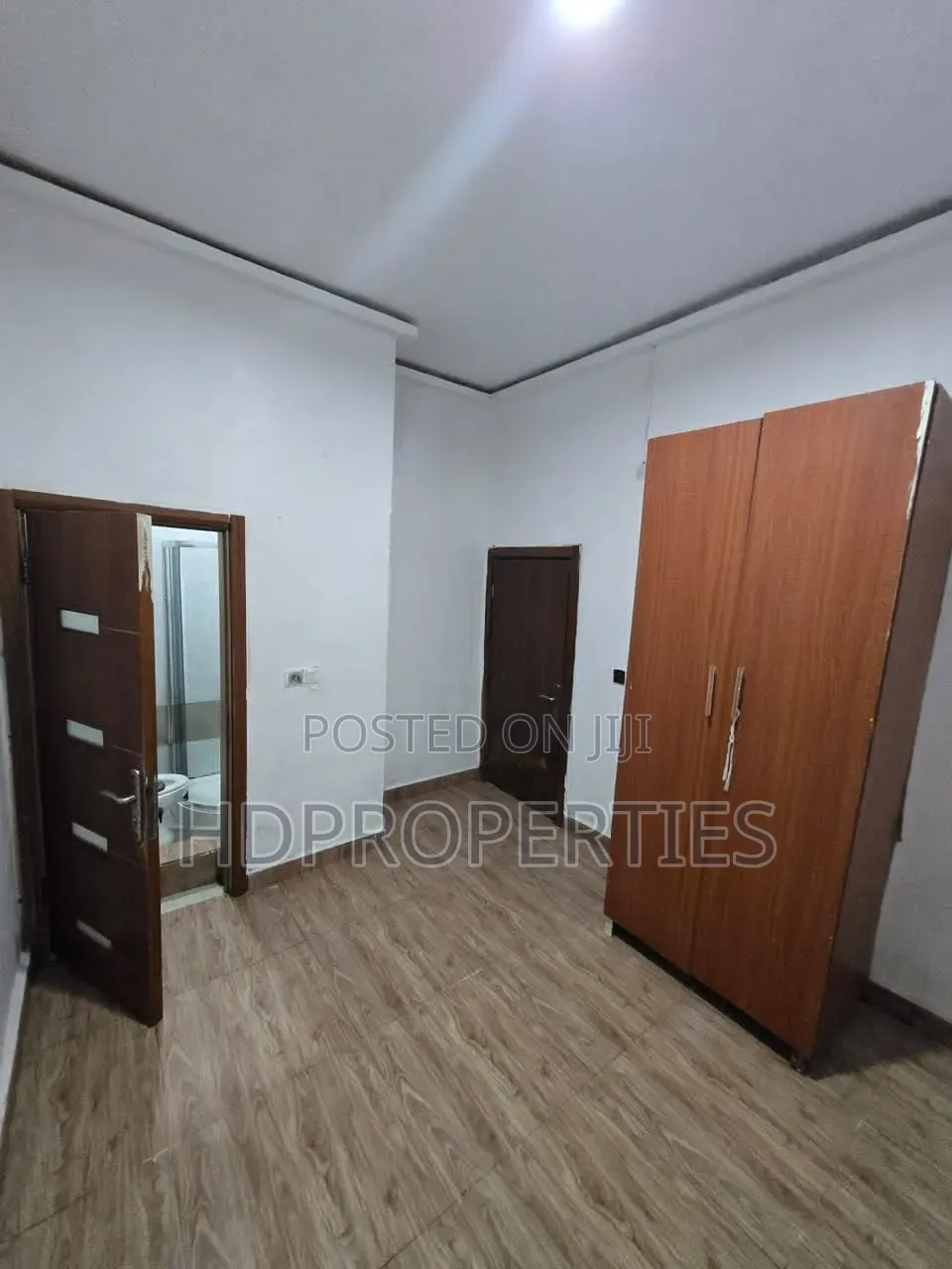 1bdrm Shared Apartment in Jadeville Estate, Lagos Island / Lagos Island in Lagos Island / Lagos Island