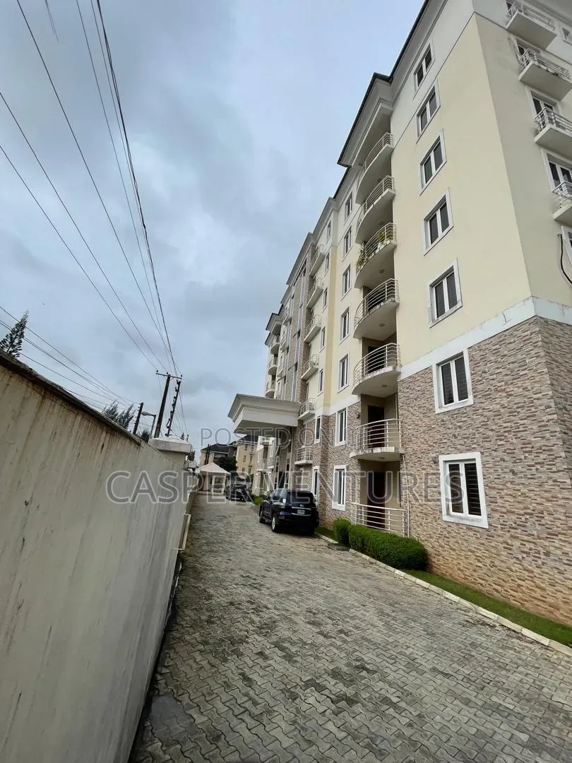 3bdrm Apartment in Freedom Way, Lekki Phase 1 for rent in Lekki Phase 1