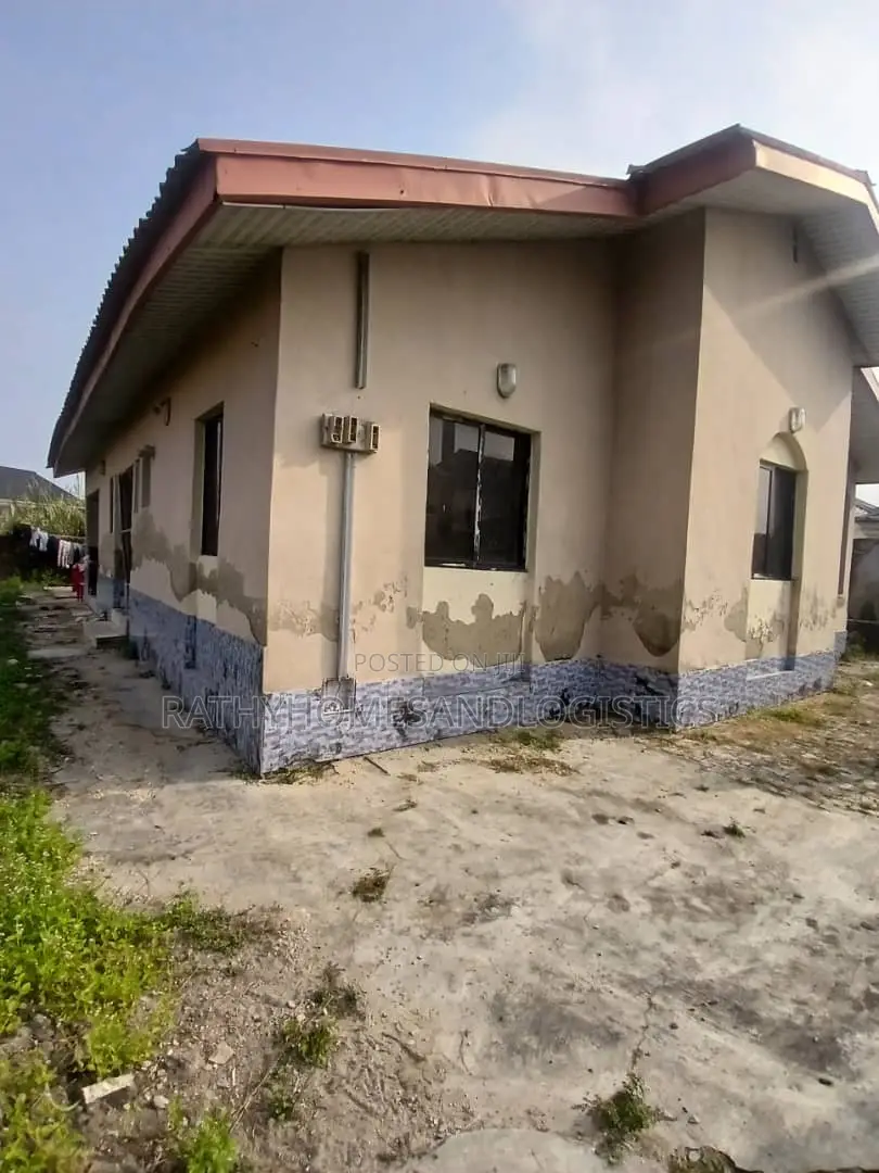 4bdrm Duplex in Hrc, Ajah for sale in Ajah
