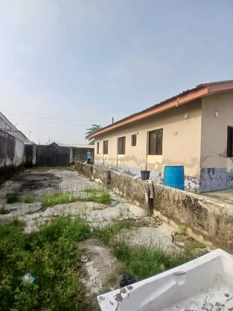 4bdrm Duplex in Hrc, Ajah for sale in Ajah