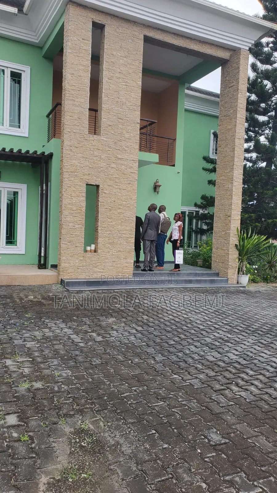 5bdrm Duplex in Cooporative Villa for sale in Ado / Ajah