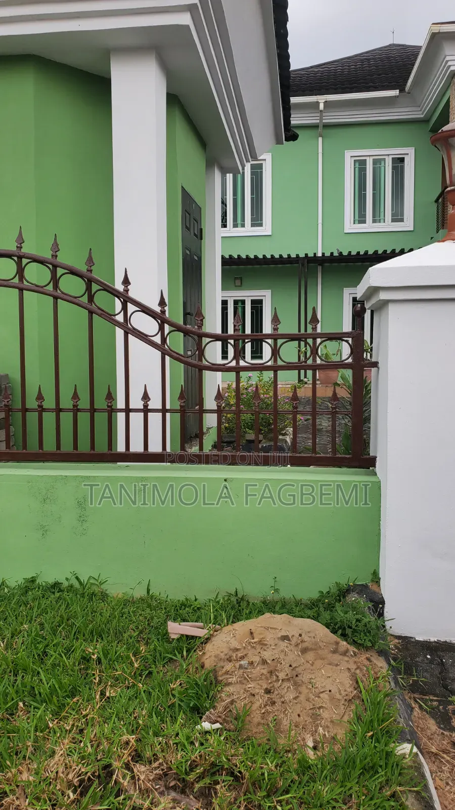 5bdrm Duplex in Cooporative Villa for sale in Ado / Ajah