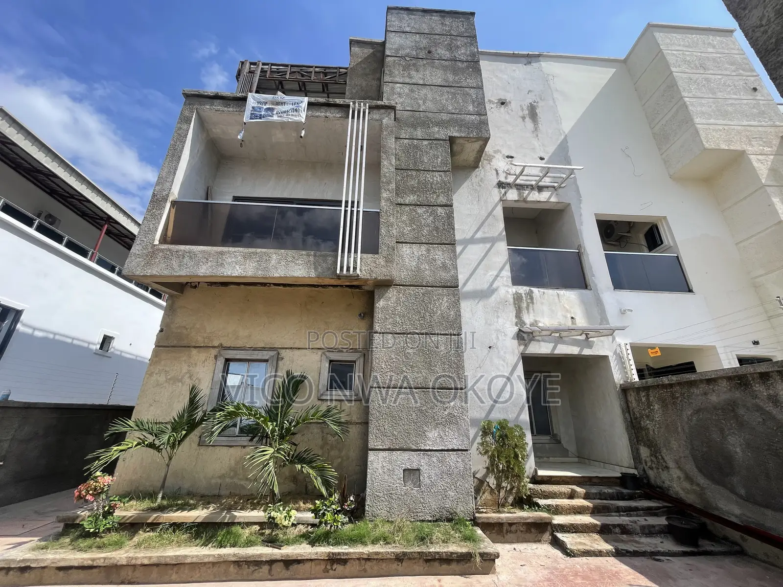 6bdrm Duplex in Ochacho Estate, Life Camp for sale in Life Camp