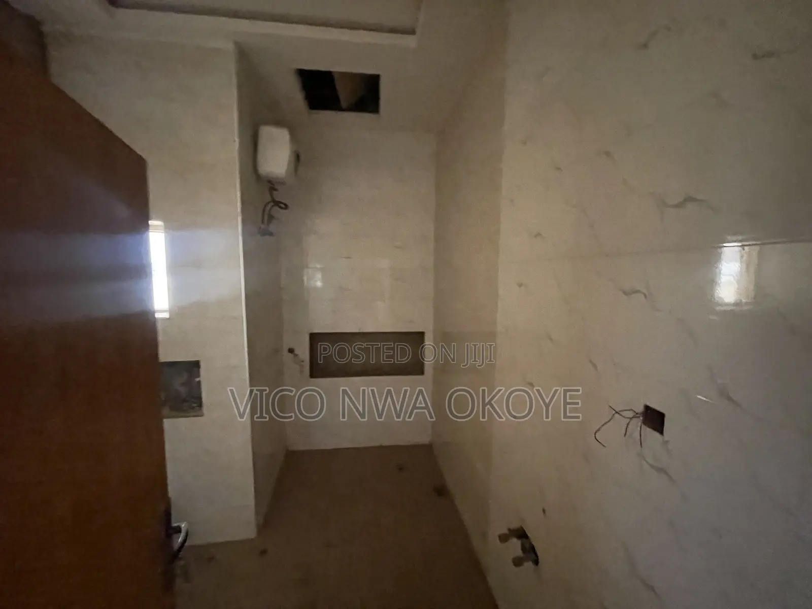 6bdrm Duplex in Ochacho Estate, Life Camp for sale in Life Camp
