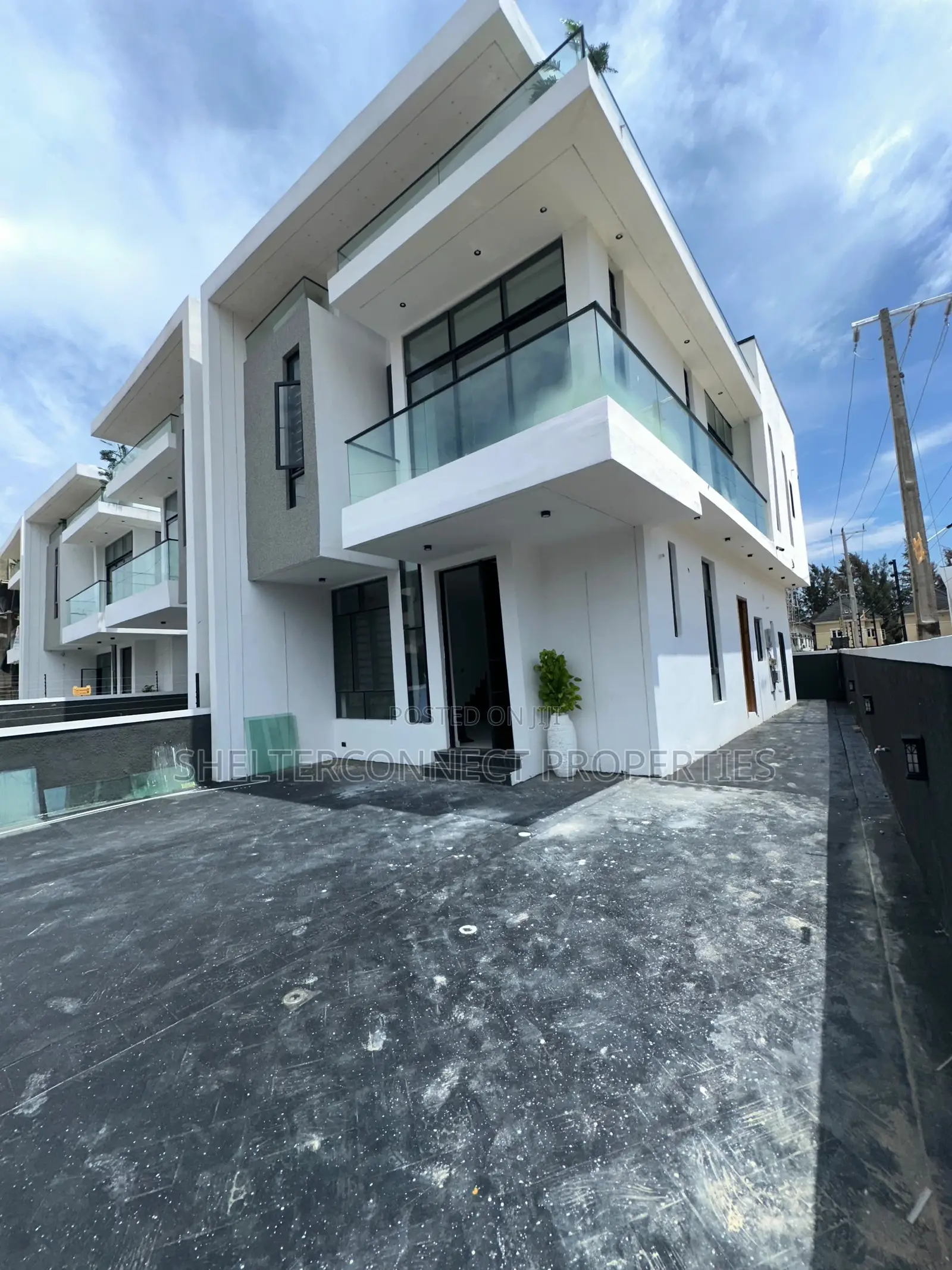 4bdrm Duplex in Ikota Gra Lekki for rent in Ikota