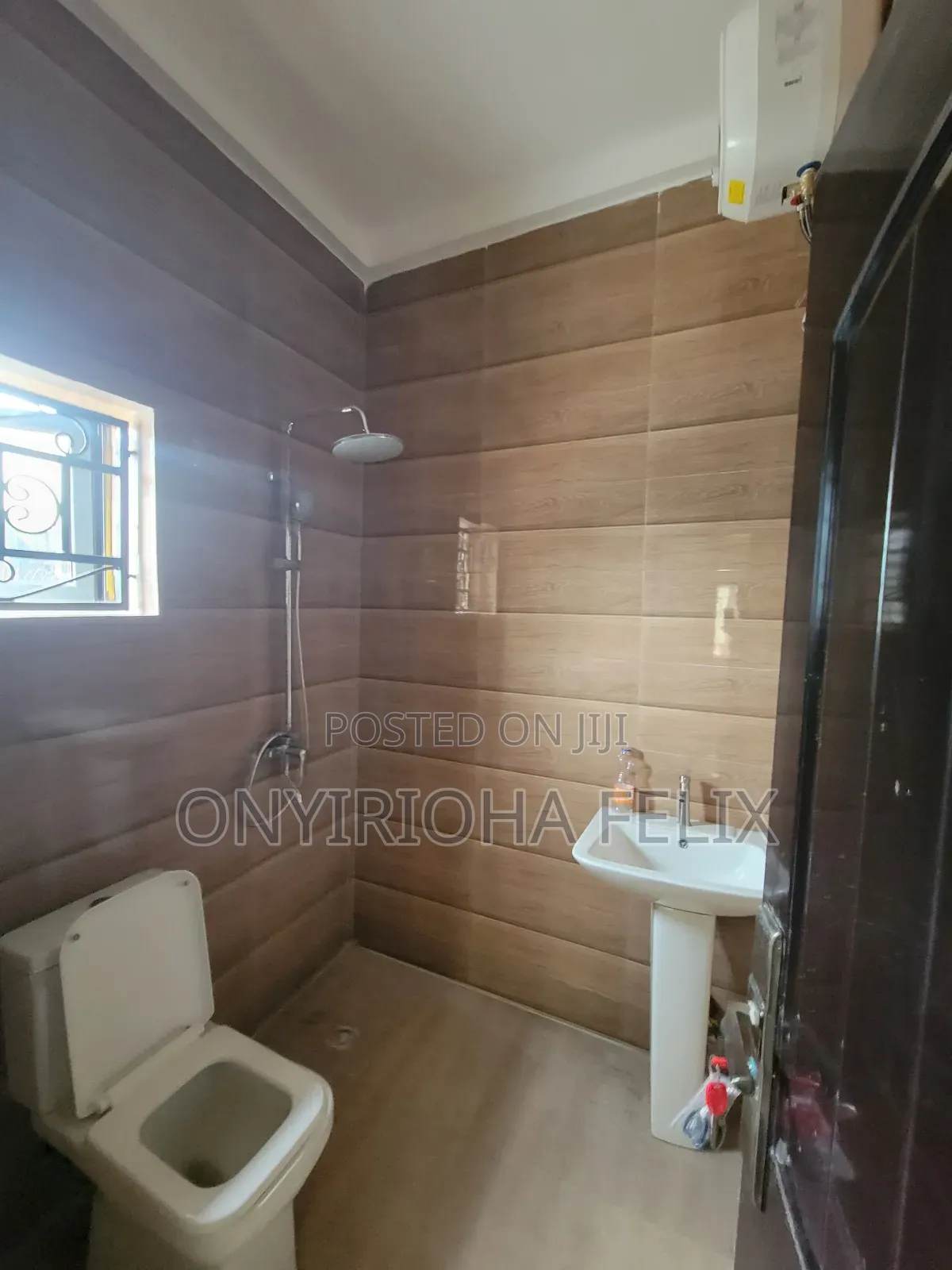 2bdrm Block of Flats in Lugbe Behind Dunamis, FHA for rent in FHA