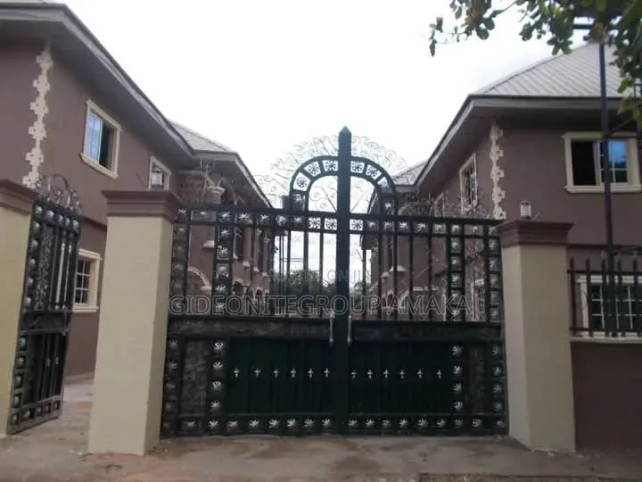 Mini Flat in Agbor, Ika South for sale in Ika South