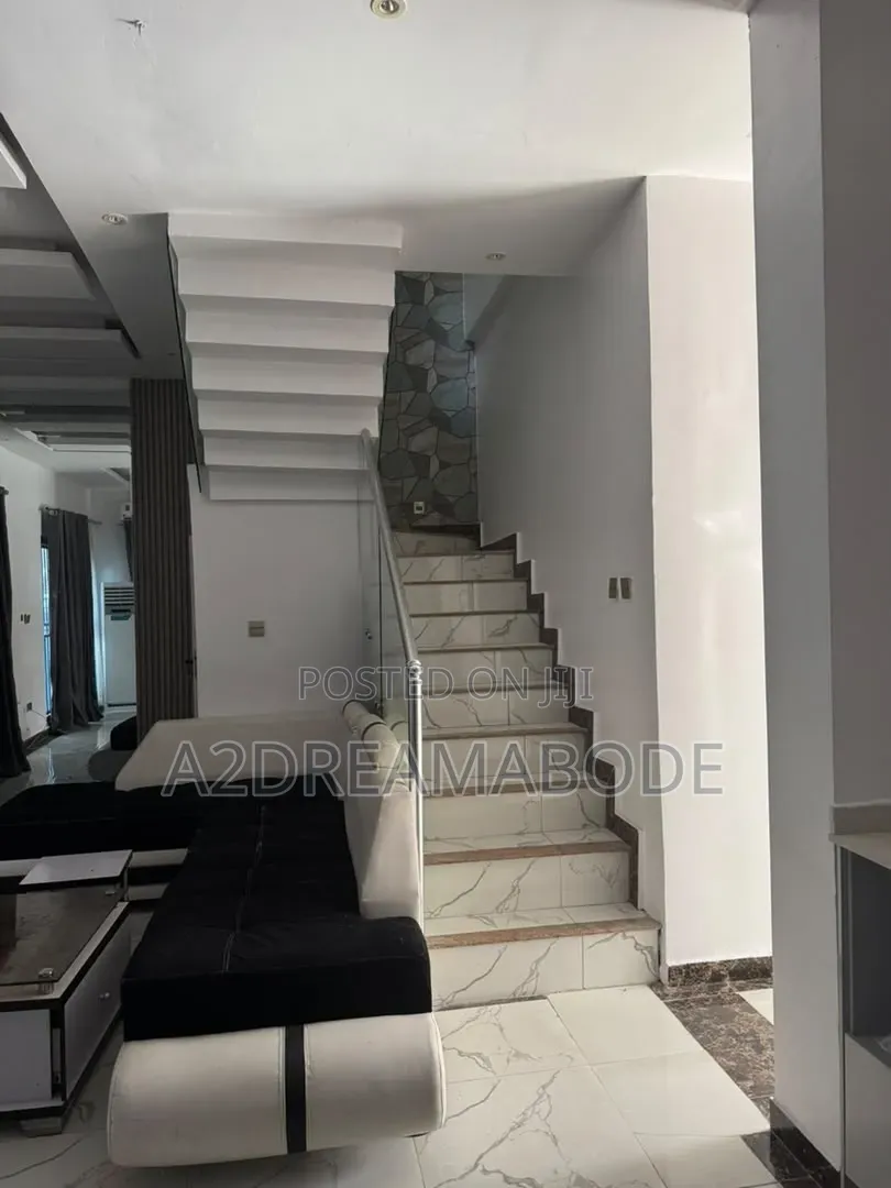 Furnished 4bdrm Duplex in By Freedom Way, Lekki Phase 1 for rent in Lekki Phase 1