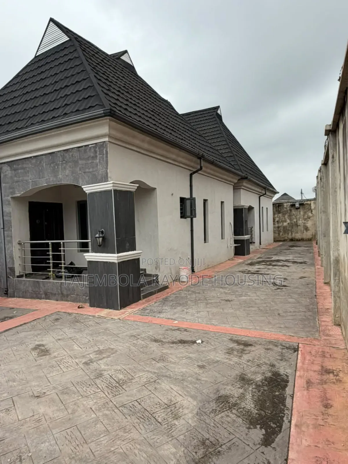 4bdrm Bungalow in Harmony Estate, Akobo for sale in Akobo