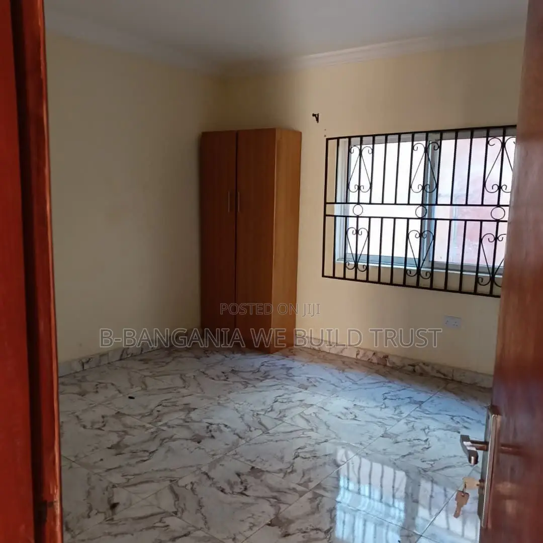 Furnished 5bdrm Block of Flats in Ologuneru for sale in Ologuneru