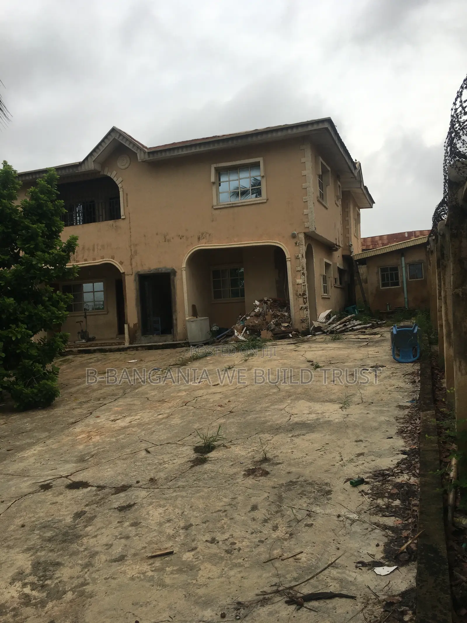 Furnished 5bdrm Block of Flats in Ologuneru for sale in Ologuneru