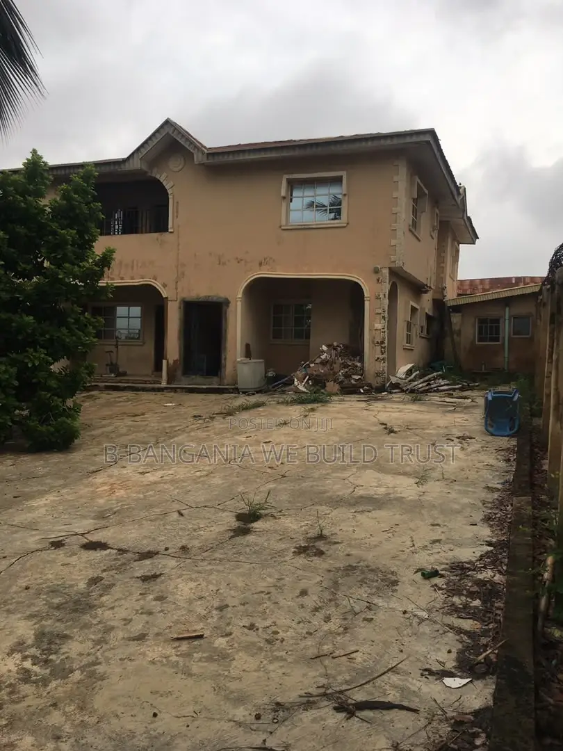 Furnished 5bdrm Block of Flats in Ologuneru for sale in Ologuneru