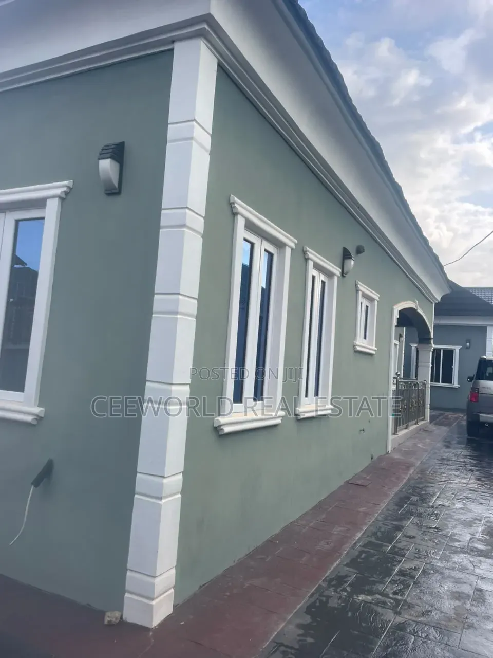 4bdrm Bungalow in Oke Ibukun Estate, Akala Express for rent in Akala Express