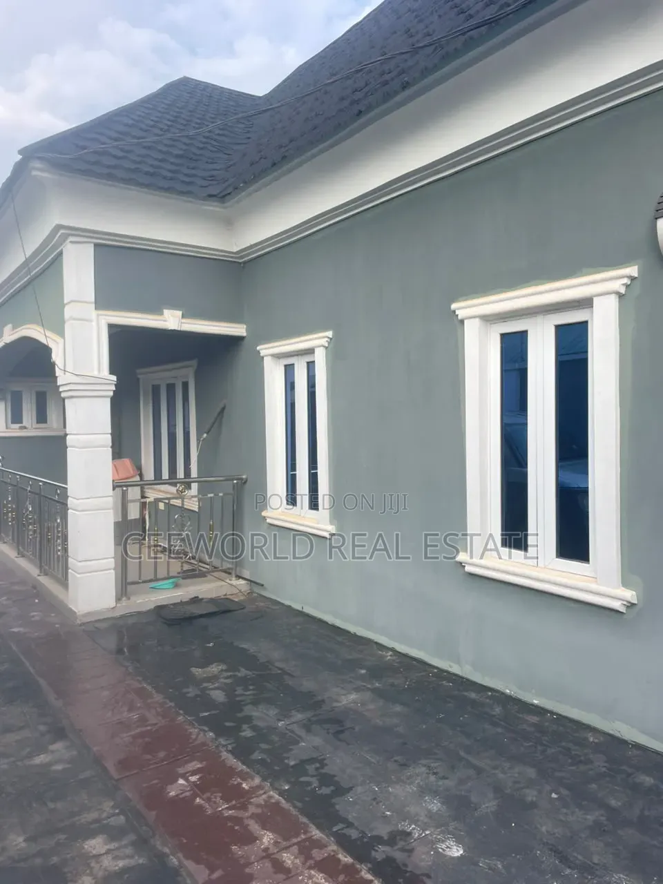4bdrm Bungalow in Oke Ibukun Estate, Akala Express for rent in Akala Express