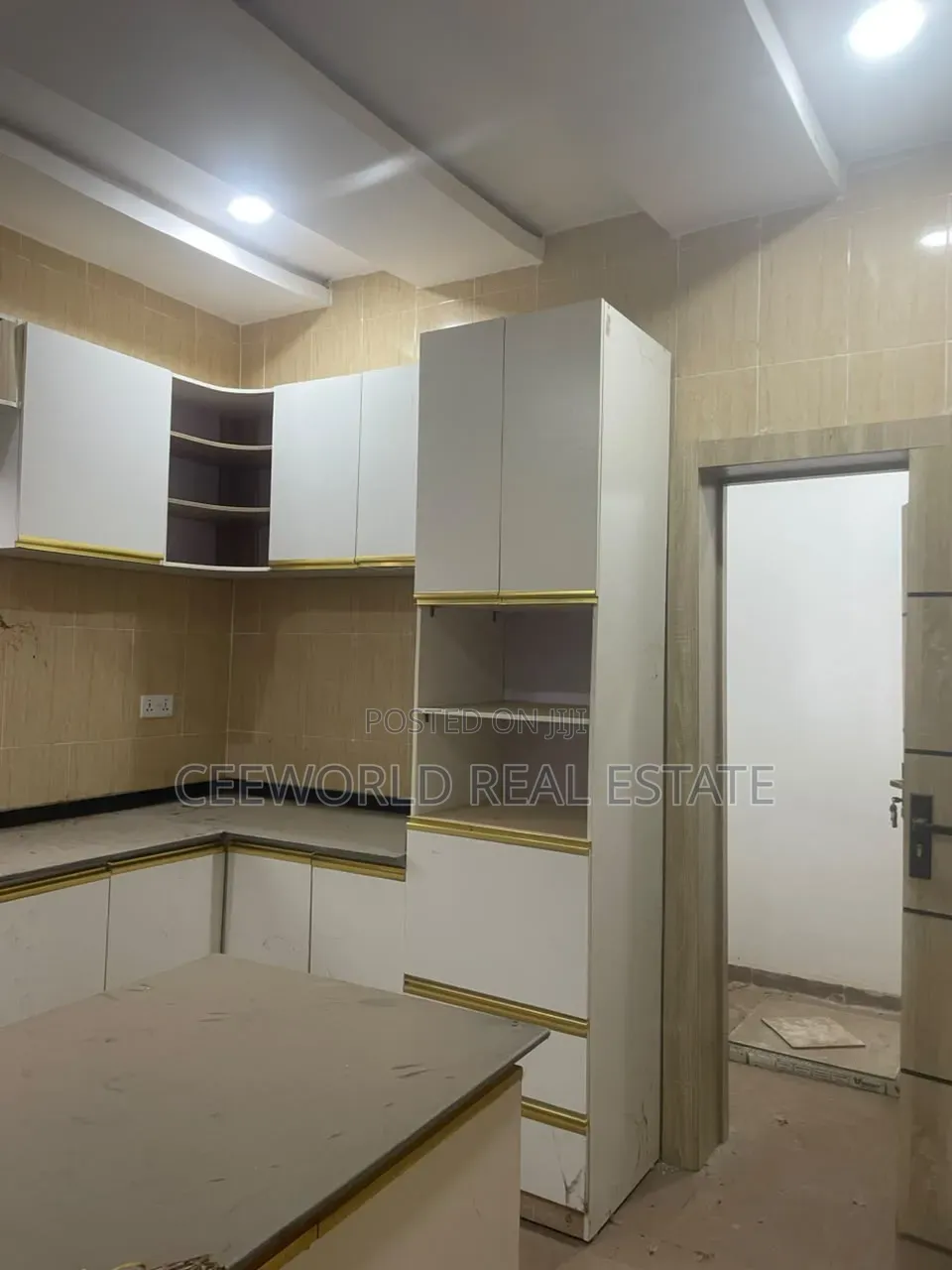 4bdrm Bungalow in Oke Ibukun Estate, Akala Express for rent in Akala Express