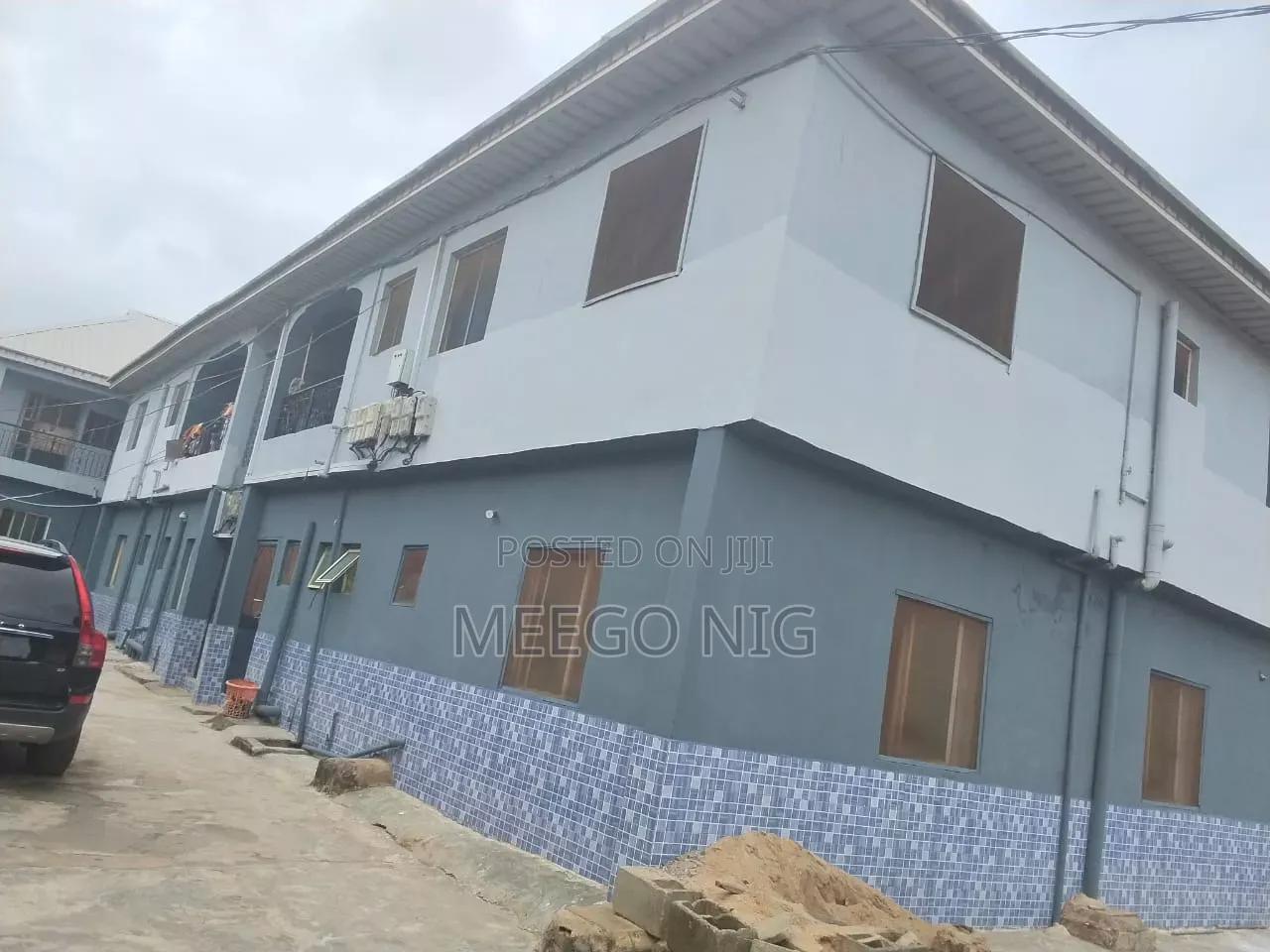 20bdrm Block of Flats in Agodo Egbe Ikotun for sale in Ikotun / Ikotun/Igando