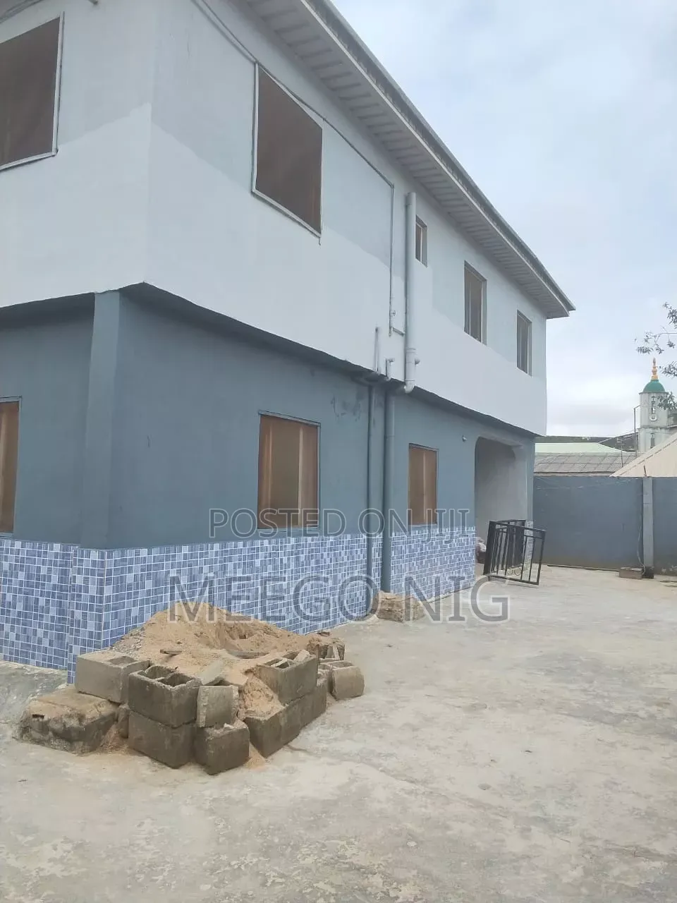 20bdrm Block of Flats in Agodo Egbe Ikotun for sale in Ikotun / Ikotun/Igando