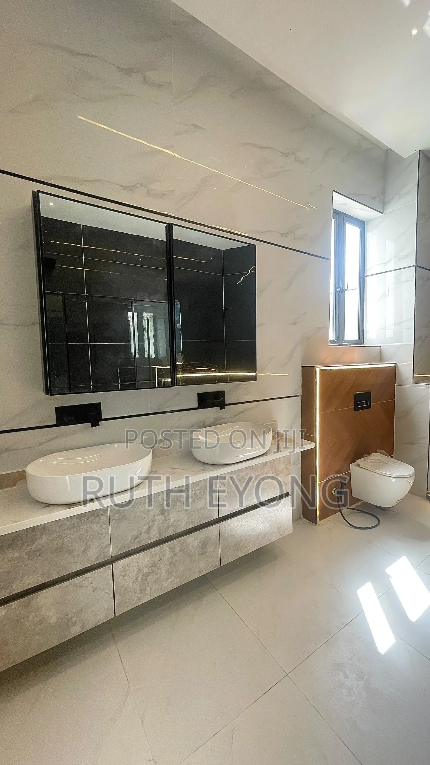 4bdrm Duplex in Captains Court , Ado / Ajah for sale in Ado / Ajah