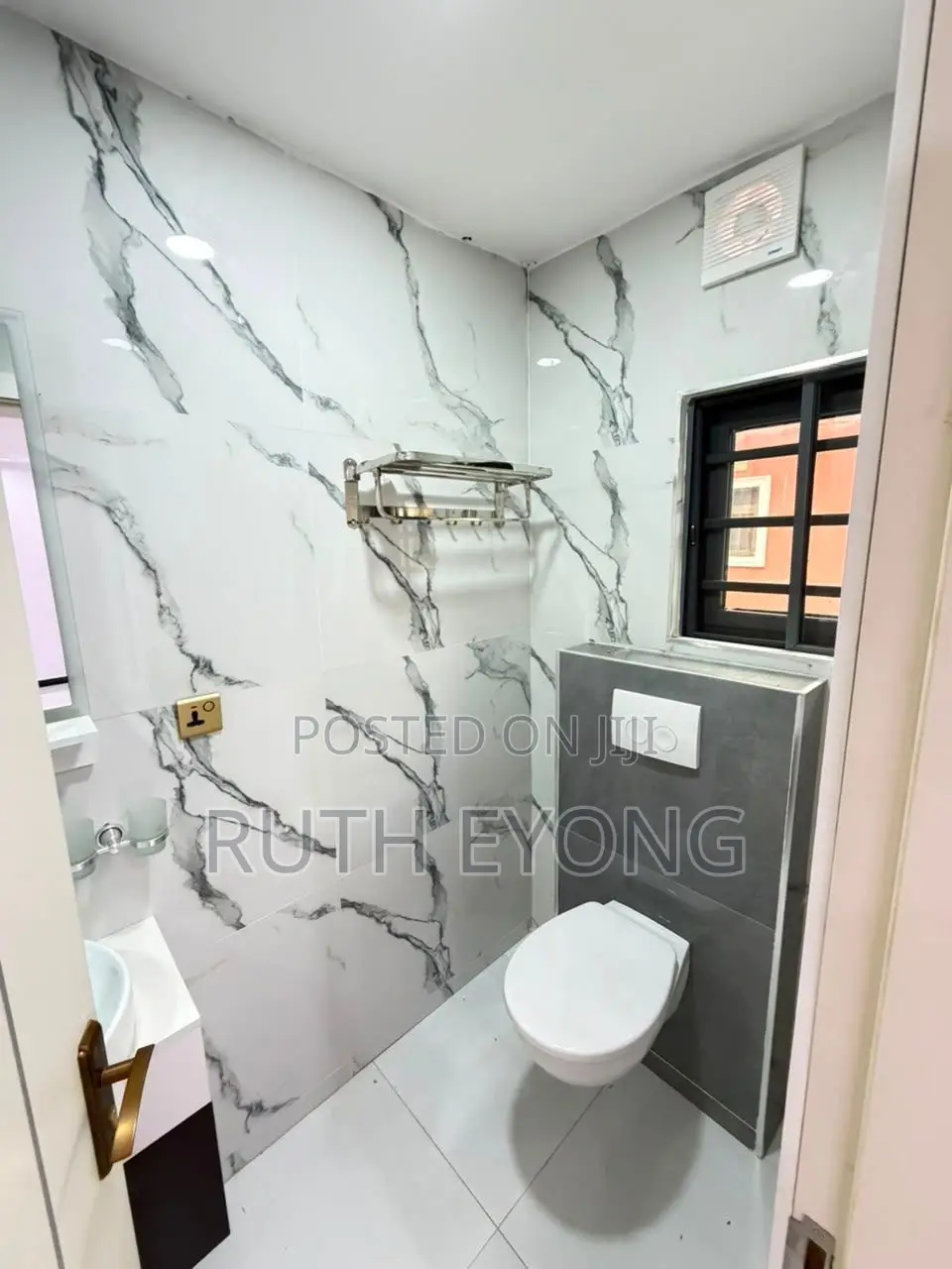 7bdrm Duplex in Royal Gardens Estate for rent in Lekki Gardens Estate