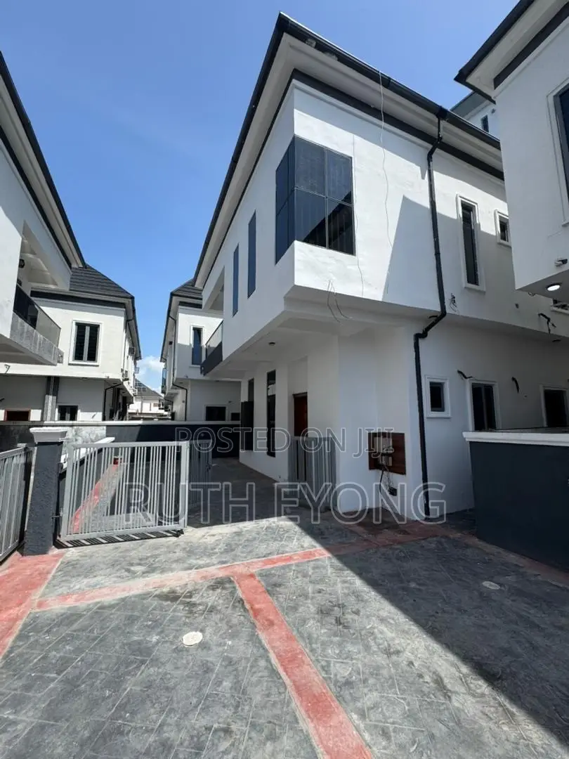 4bdrm Duplex in Chevron Lekki Lagos for sale in Chevron