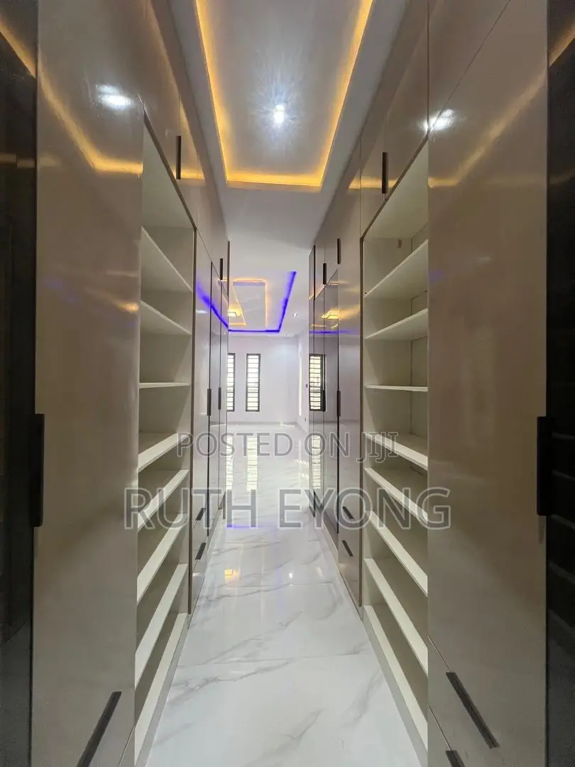 5bdrm Duplex in Megamound Estate, Lekki Phase 1 for sale in Lekki Phase 1