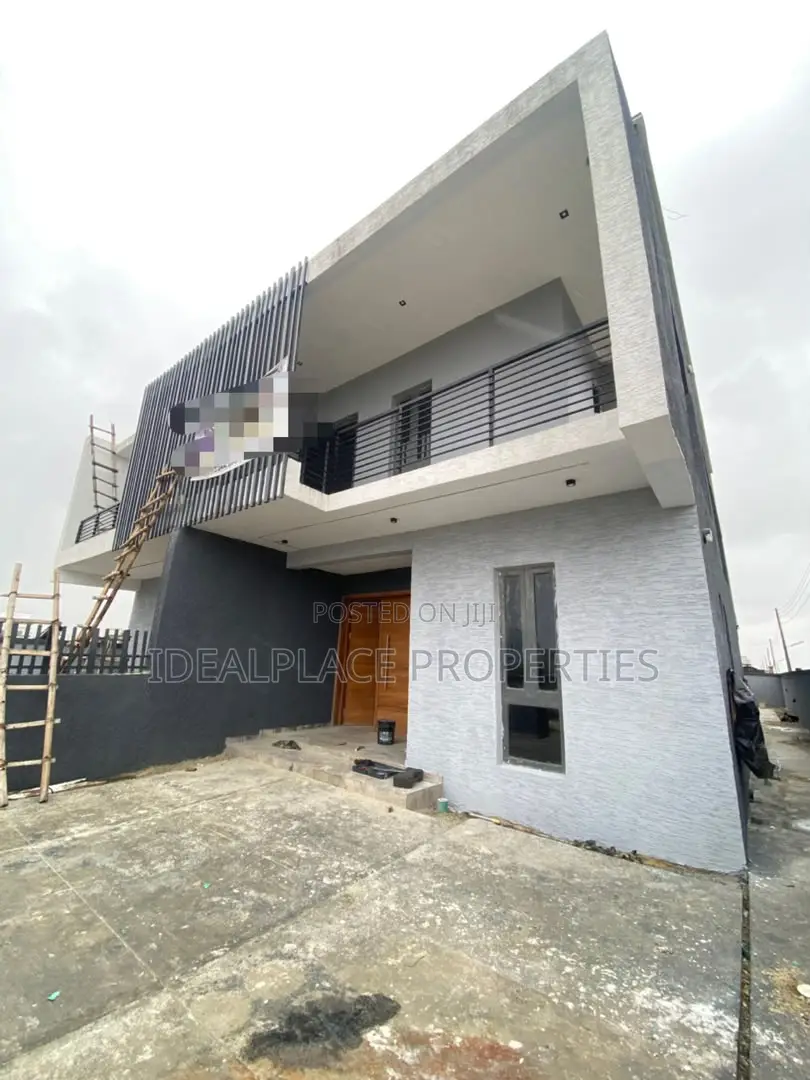 3bdrm Duplex in Sangotedo for sale in Sangotedo