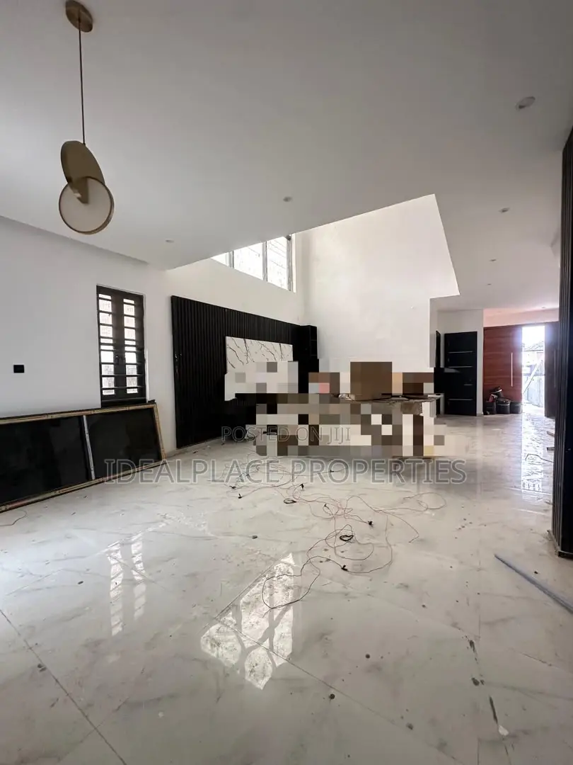 3bdrm Duplex in Sangotedo for sale in Sangotedo