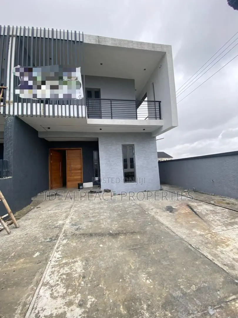 3bdrm Duplex in Sangotedo for sale in Sangotedo