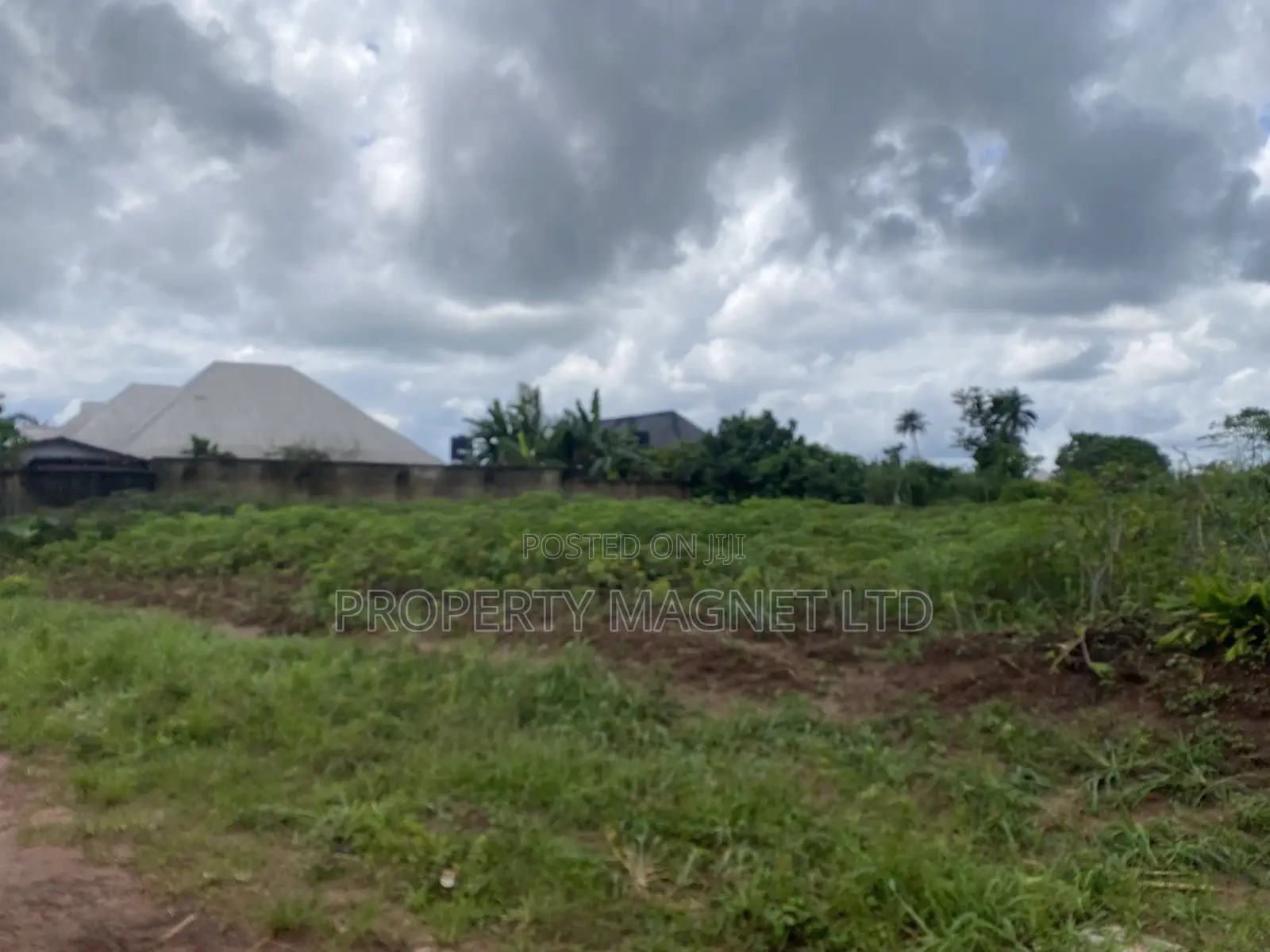 2 Plots Off Isi Eke Junction Umuahia in Umuahia