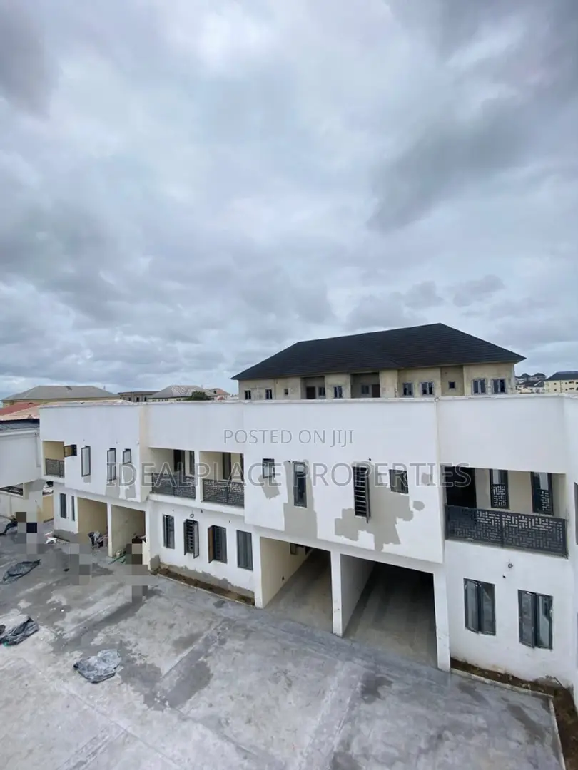 3bdrm Duplex in Sangotedo for sale in Sangotedo