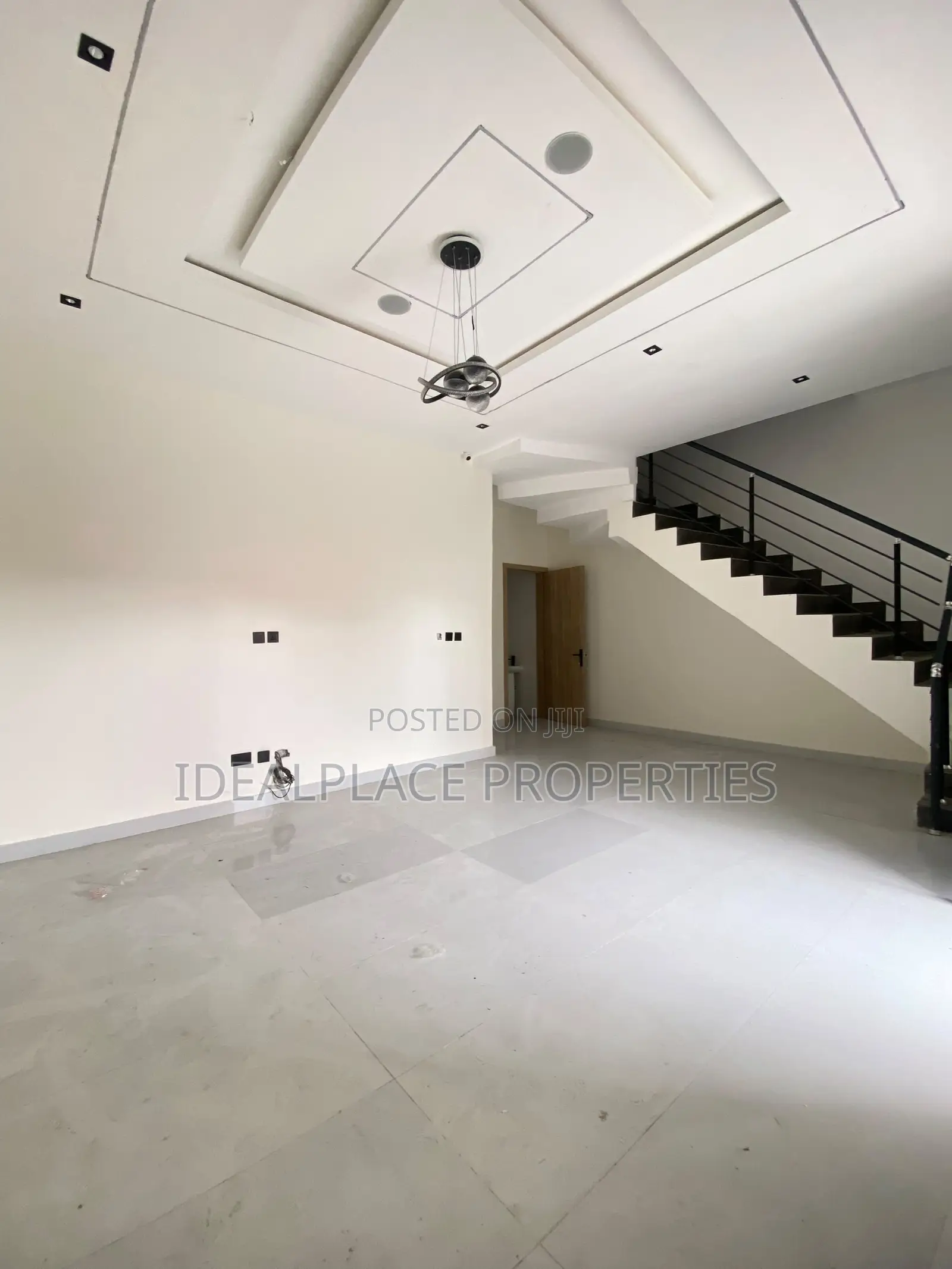 4bdrm Duplex in Olokonla for sale in Olokonla