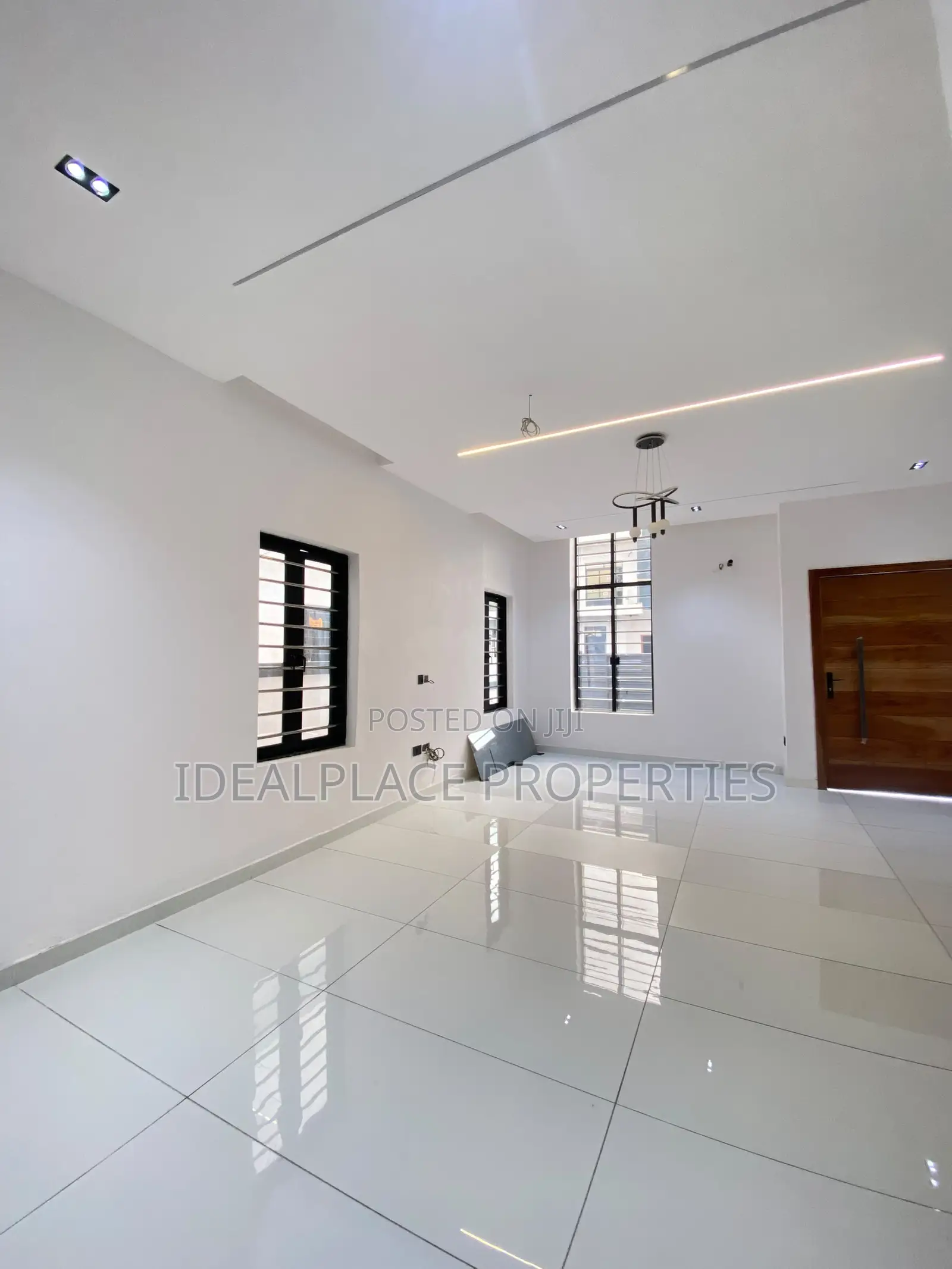 4bdrm Duplex in Sangotedo for sale in Sangotedo