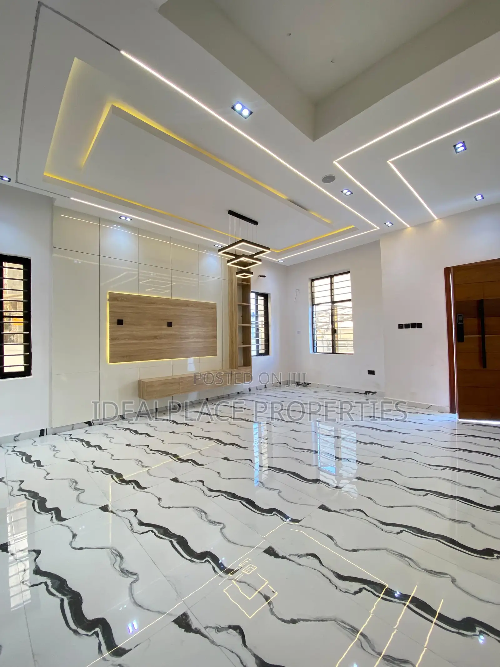 4bdrm Duplex in Sangotedo for sale in Sangotedo