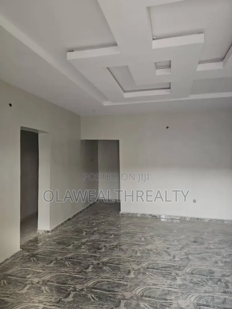 3bdrm Block of Flats in Akala Express for rent in Akala Express