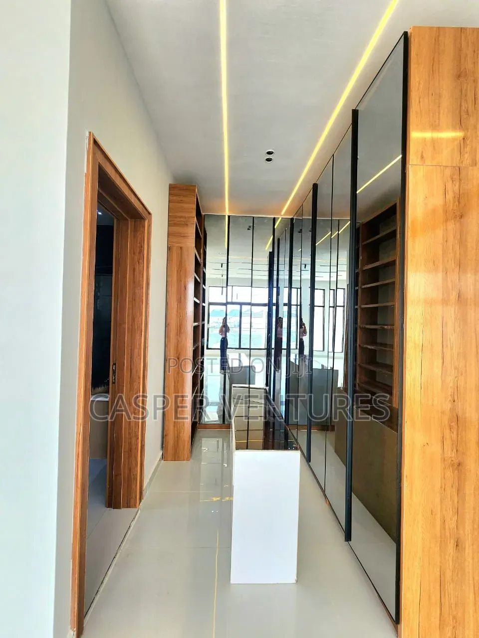 5bdrm Duplex in Royal Pine, Lekki Phase 2 for sale in Lekki Phase 2