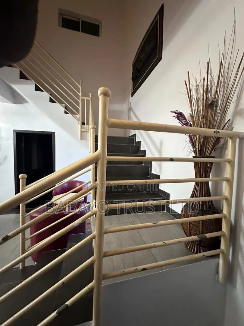 3bdrm Duplex in Lekki Phase 2 for sale in Lekki Phase 2