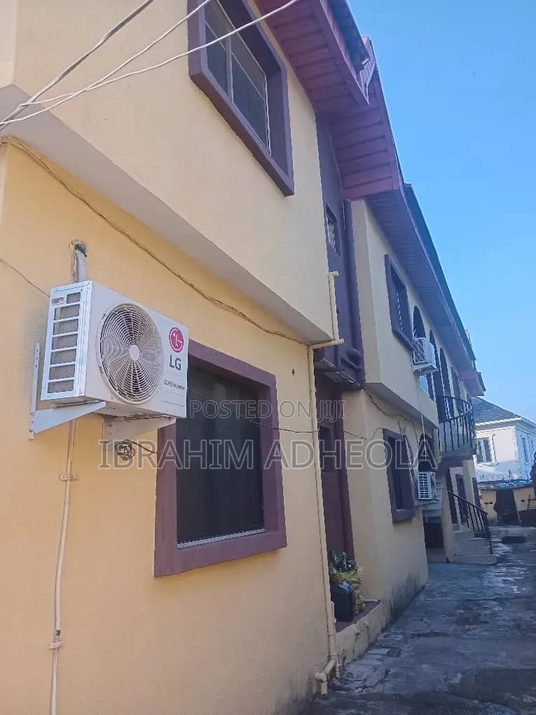 3bdrm Block of Flats in Dadd Savage, Iju for sale in Iju
