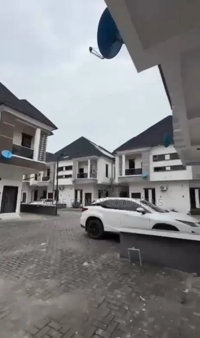 Mini Flat in Lekki Expressway for rent in Lekki Expressway