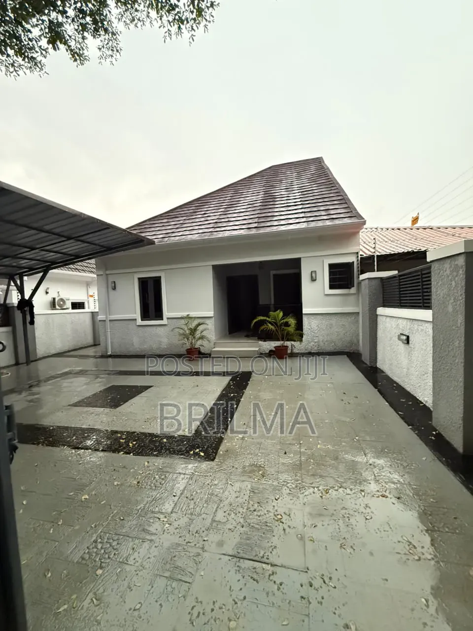 3bdrm Bungalow in Mbora for sale in Mbora