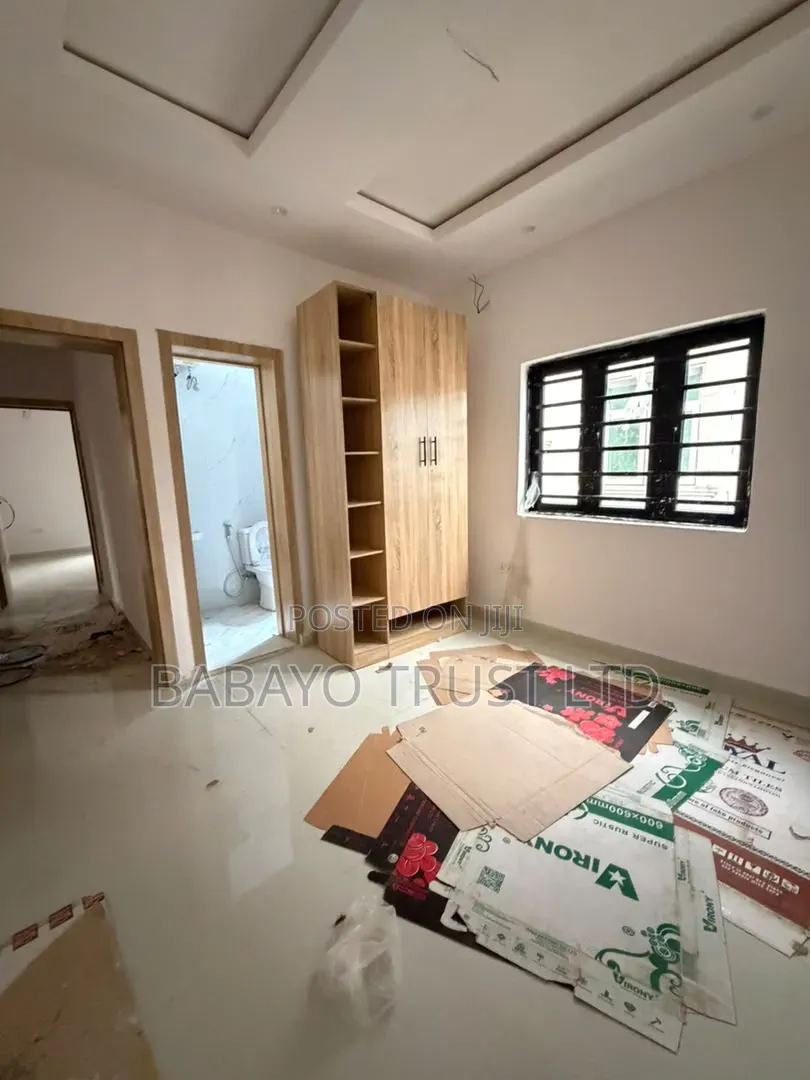3bdrm Apartment in Oke Ira / Ajah for sale in Oke Ira / Ajah