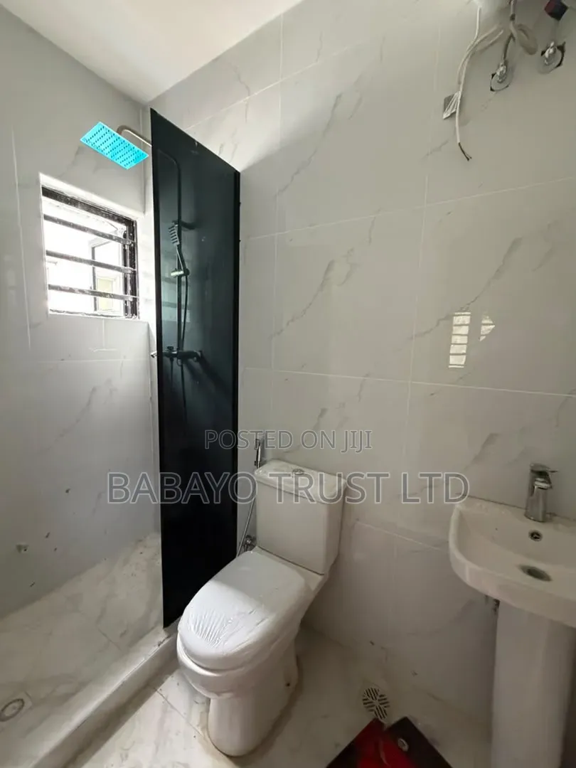 3bdrm Apartment in Oke Ira / Ajah for sale in Oke Ira / Ajah