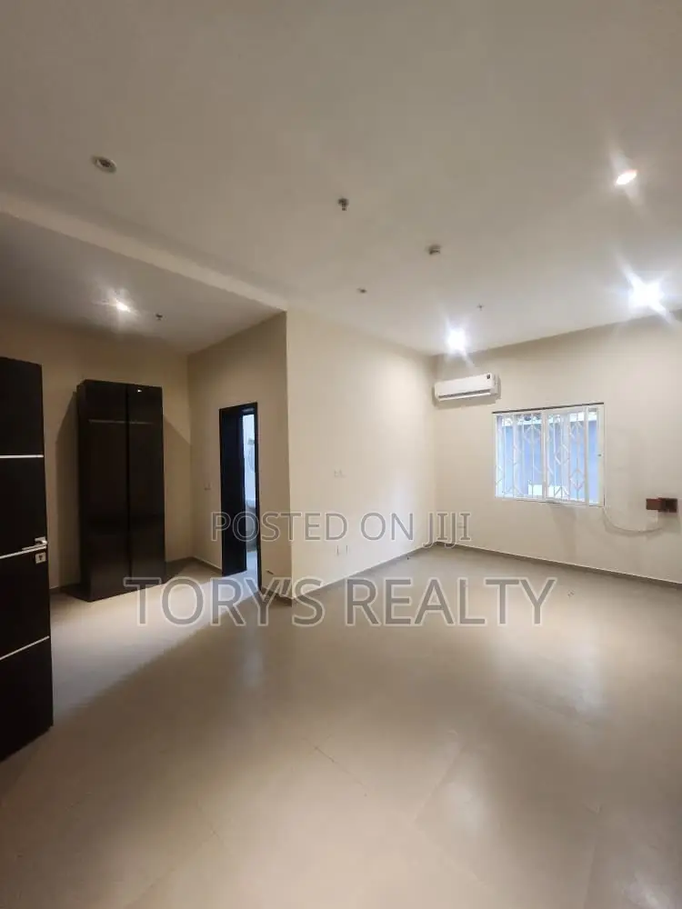 17bdrm Apartment in Ikoyi S.W for rent in Ikoyi S.W