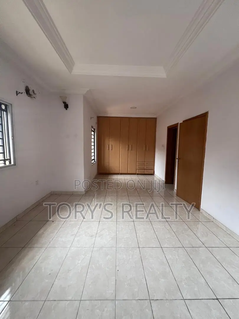 20bdrm Duplex in Lekki Phase 1 for sale in Lekki Phase 1