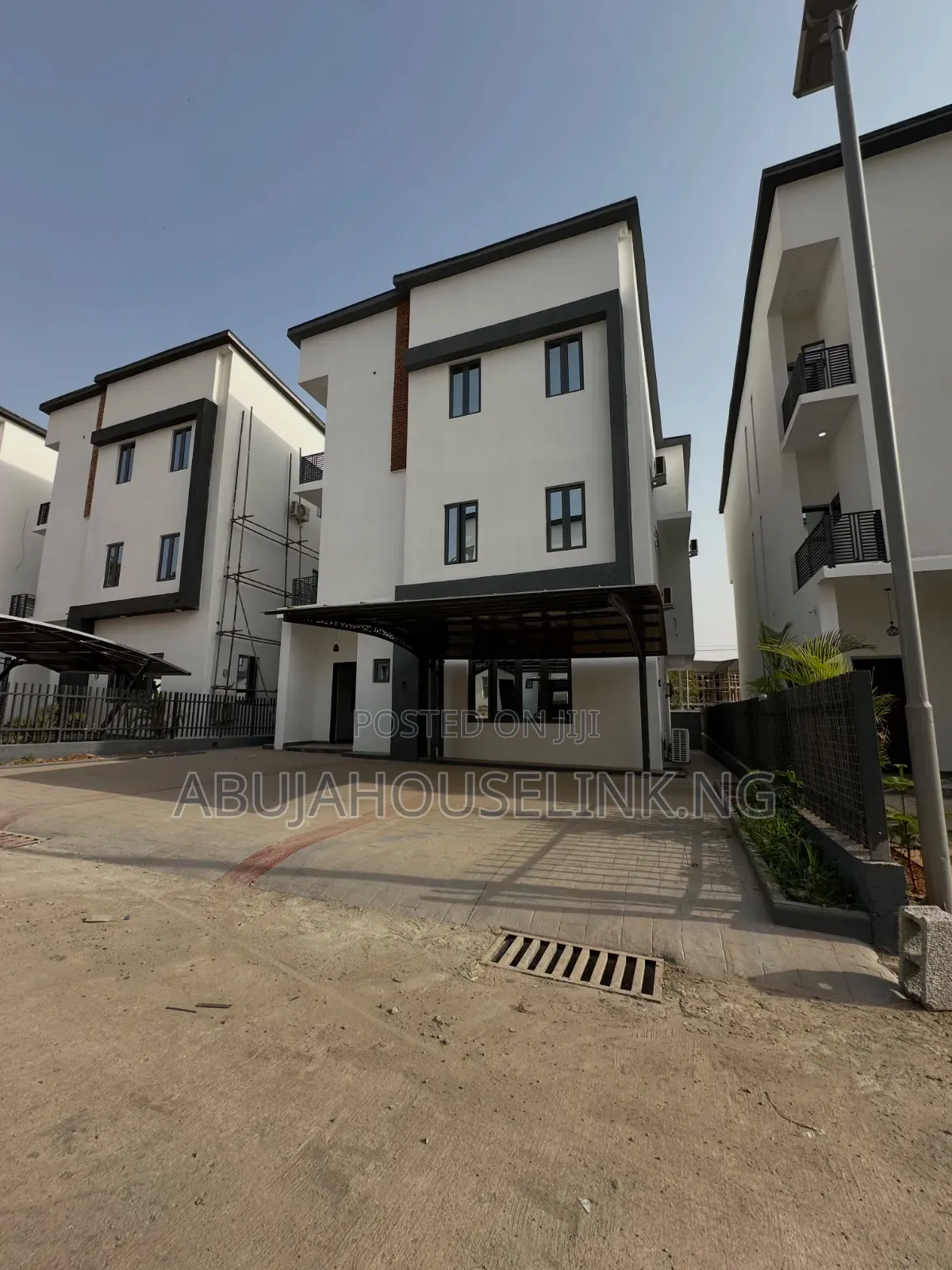 5bdrm Duplex in Kado Main Abuja for sale in Kado