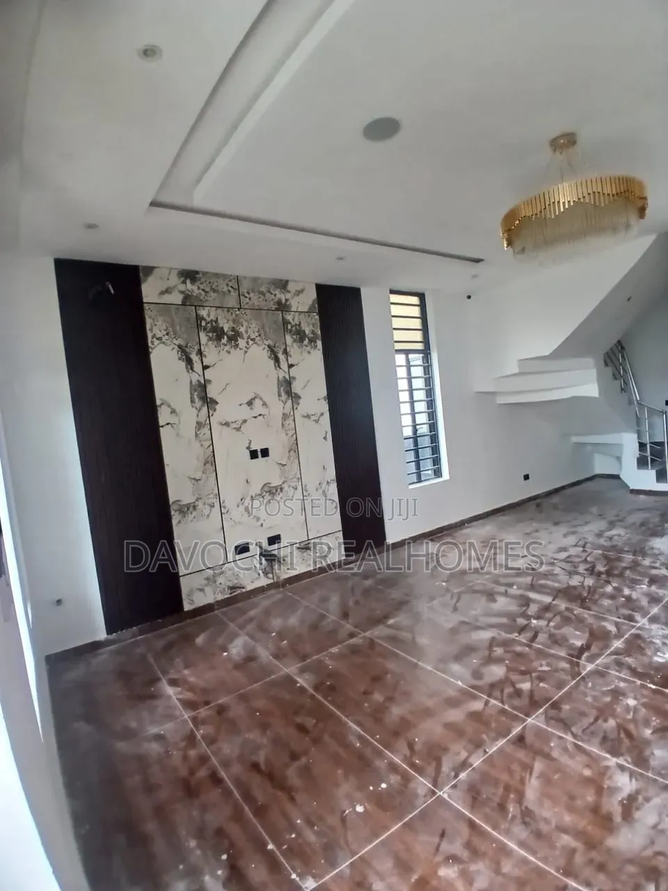 4bdrm Duplex in Chevron for sale in Chevron
