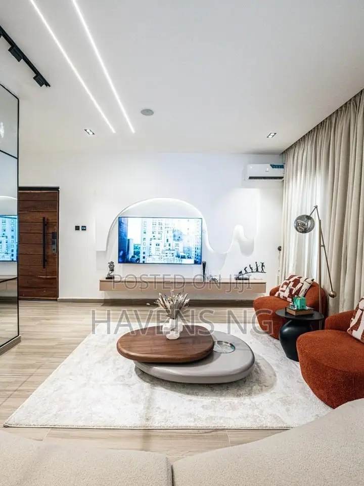 New 2-Bedroom Apartment With PS5, Snooker Bathtub in Ikate