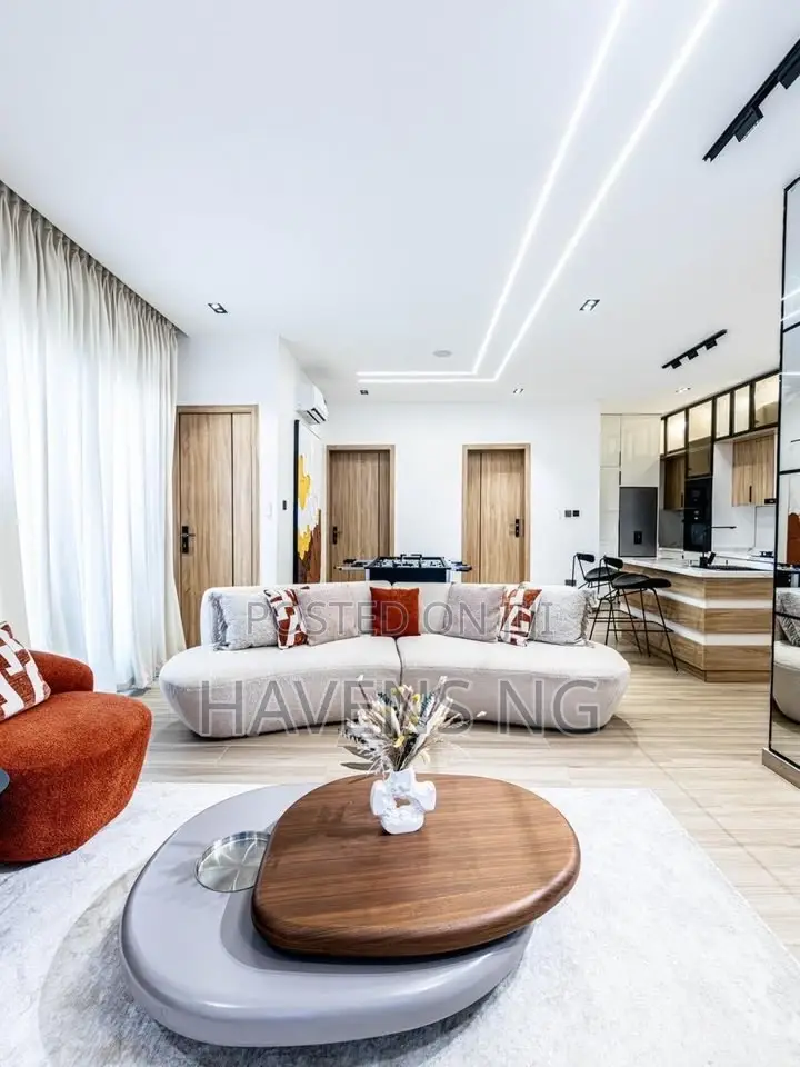 New 2-Bedroom Apartment With PS5, Snooker Bathtub in Ikate