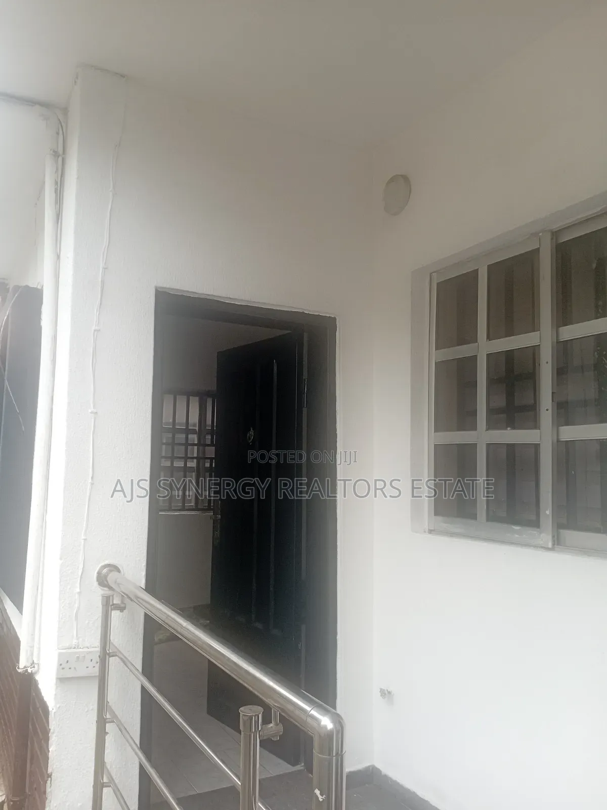 1bdrm Duplex in Lekki Phase 1 for rent in Lekki Phase 1