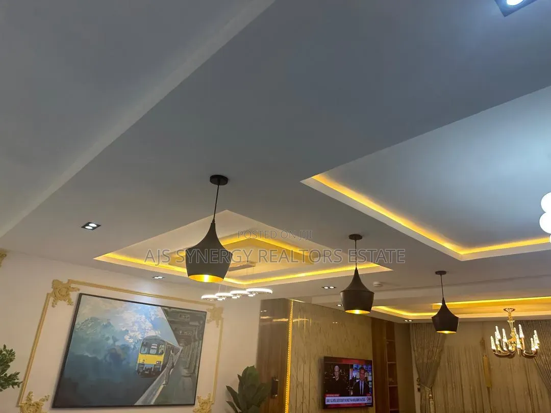 Furnished 2bdrm Apartment in Lekki Phase 1 for rent in Lekki Phase 1